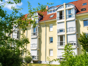 Bezauberdne 2-Zi. Wohnung im DG, inkl. Keller in Freiburg-Zentrum, vermietet – 79098 Freiburg im Breisgau – Vorschaubild 2