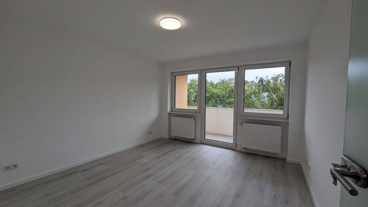 4 Zimmer  WG geeignete  Firmenwohnung Unterschleißheim  Nähe Flughafen