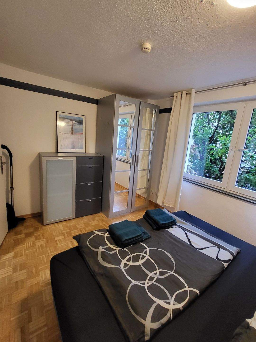 Voll ausgestattet, 3 Zimmer, Küche, Bad/Du/WC, Terrasse; gehobener Standard; zentral zu Uni u. Stadt – Mainz – Vorschaubild 6