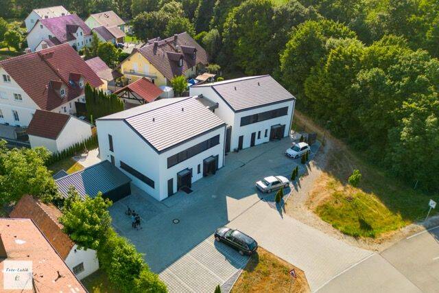 Exklusive Doppelhaushälfte mit 4 Zimmern