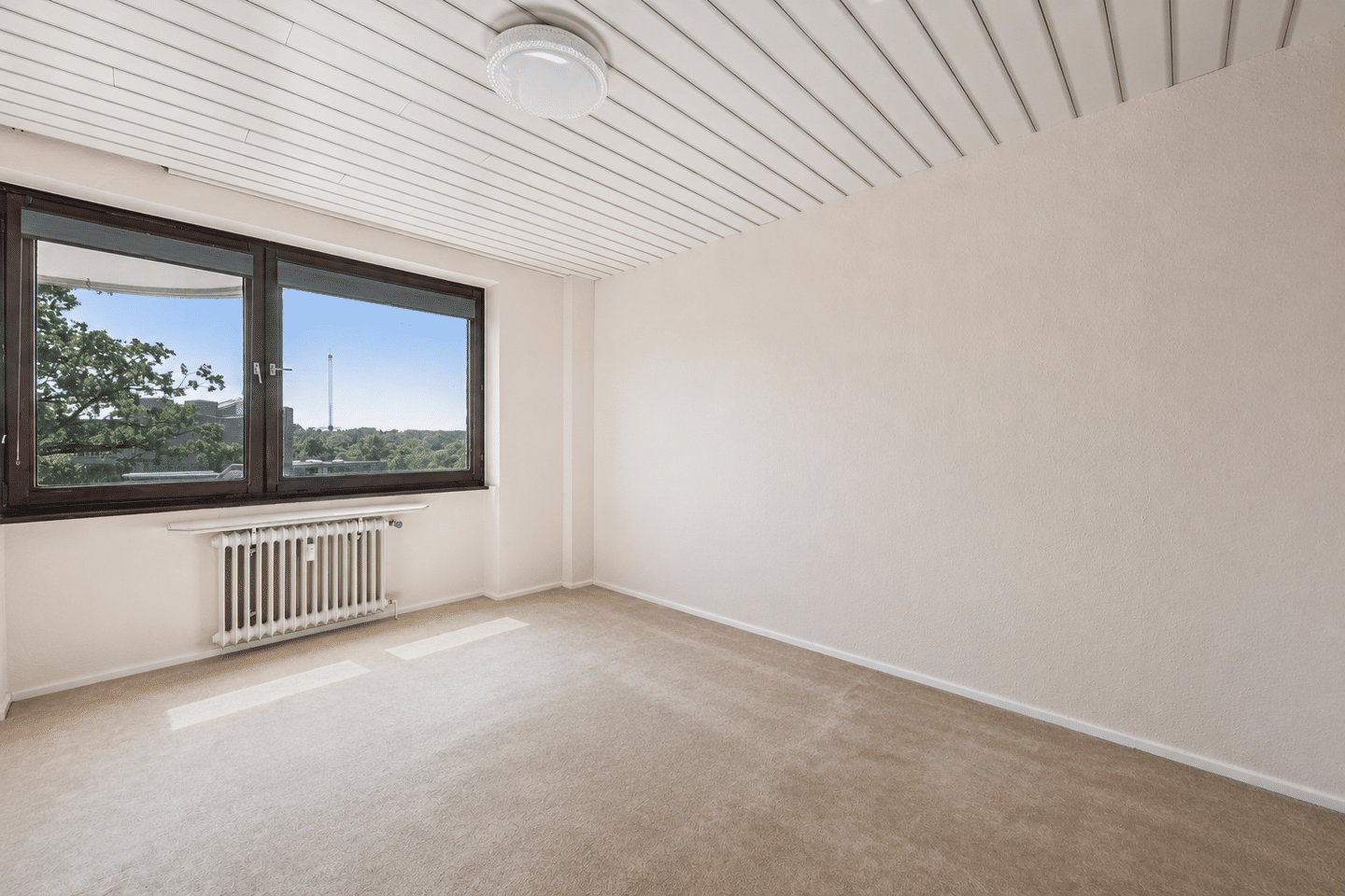 Gut geschnittene 2-Zimmer-Wohnung mit Aufzug & Garage – Berlin – Vorschaubild 8