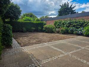 Traumhafte Wohnung mit großem Garten und Carport – 22609 Hamburg – Vorschaubild 3