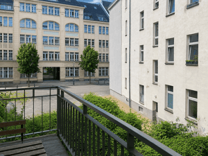 ?? Repräsentativer Altbau mit historischem Charme - Helle 2-Zi Whg mit sonnigem Balkon, EBK & Aufzug – 10179 Berlin – Vorschaubild 2