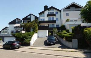 Panorama-Moselblick, 90 qm, 3 ZKB, 2 Terrassen, Balkon, Kellerraum *Süd-West Höhenaussichtslage*