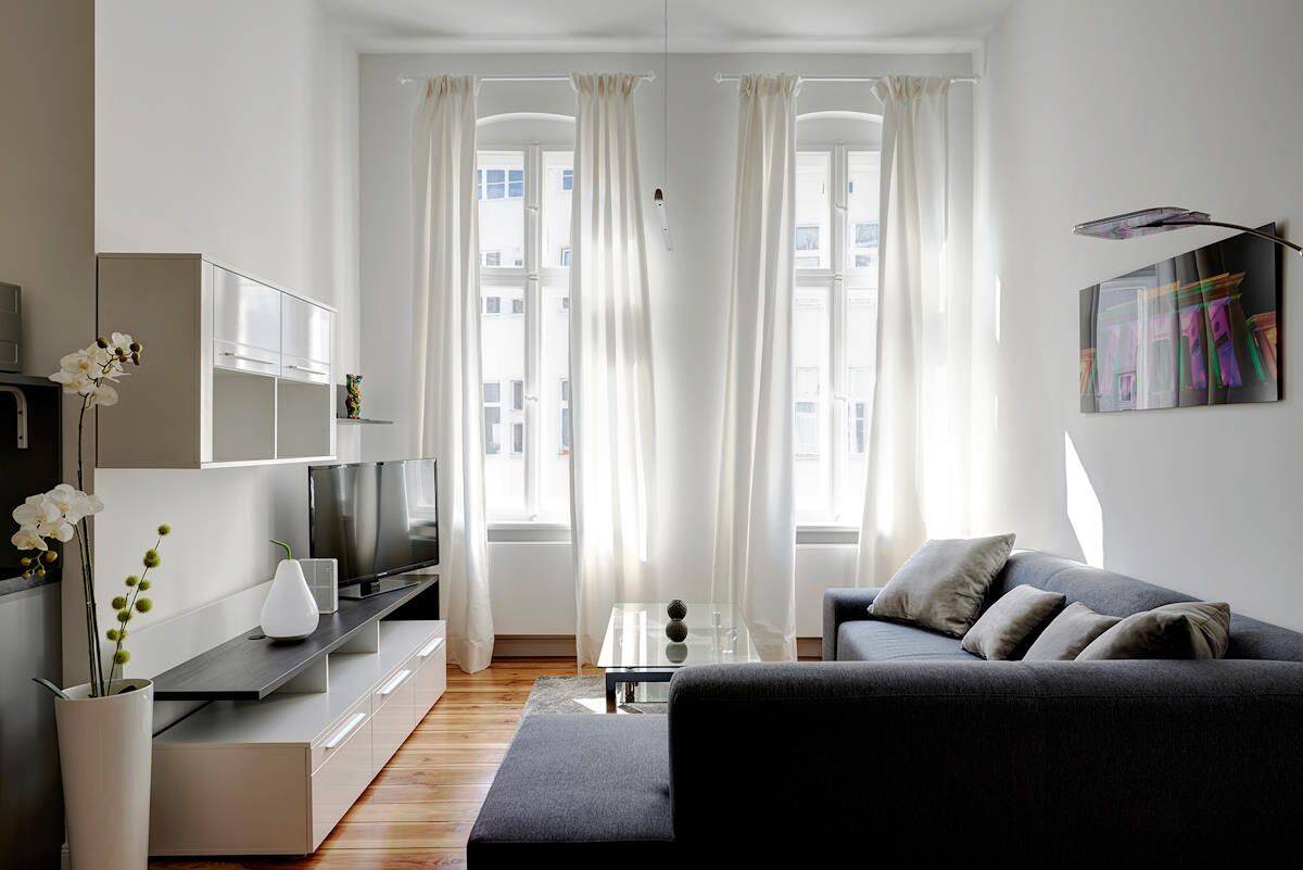 Kernsanierte 2-Zimmer-Altbauwohnung in ruhiger Innenhoflage – Berlin – Vorschaubild 3