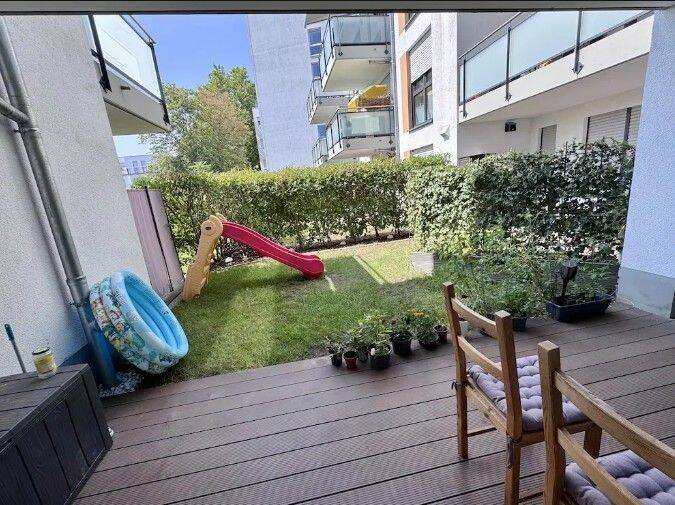 Lichtdurchflutete 3-Zimmer-Erdgeschosswohnung mit Terrasse und eigenem Garten in Frankfurt-Griesheim
