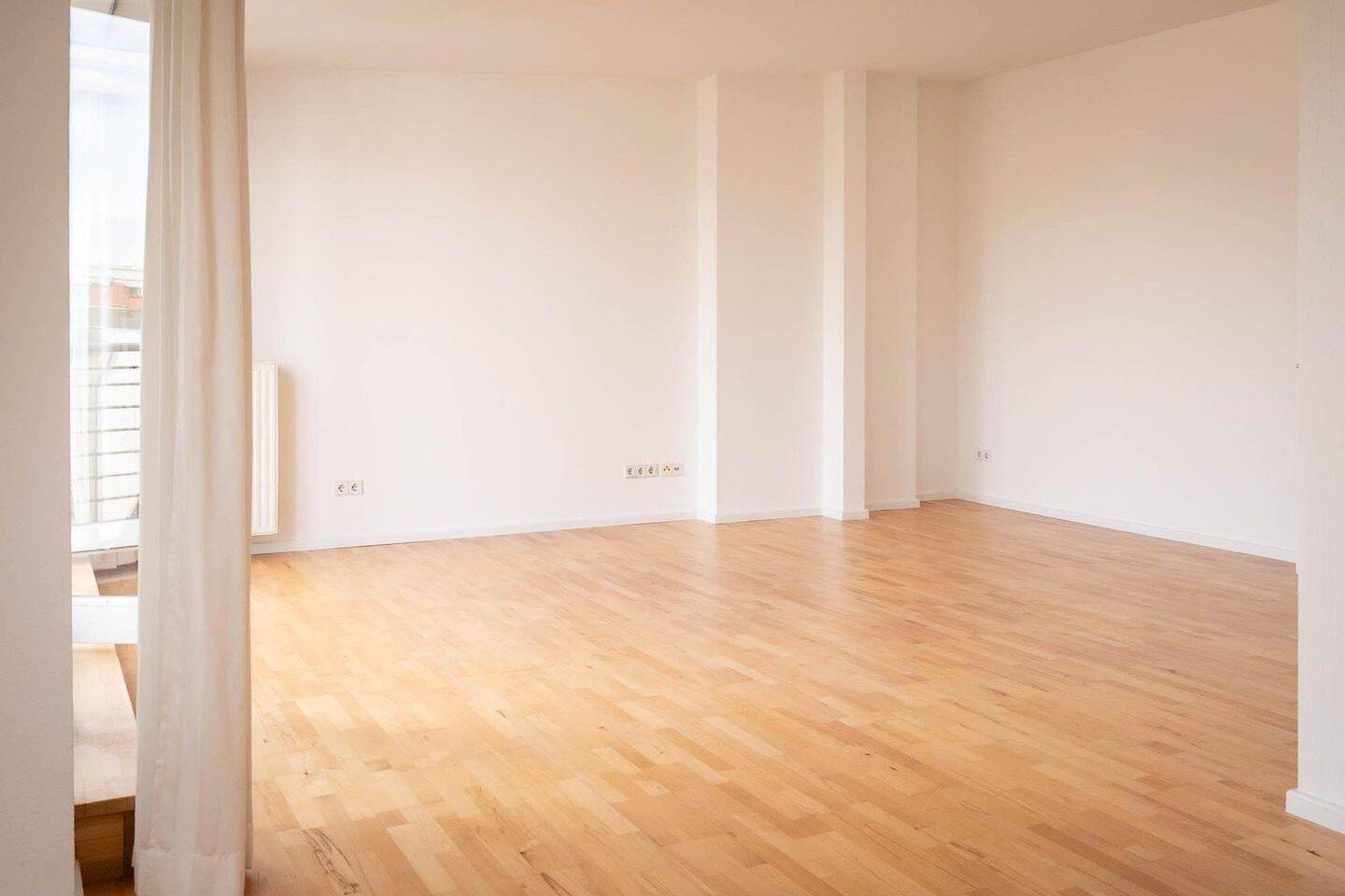 Perfekte Dachgeschosswohnung nahe Tegler See, U-Bahn und Fußgängerzone – Berlin – Vorschaubild 4
