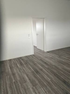 Moderne 2-Zimmer-Wohnung mit schönem Ausblick nahe der Pegnitz, Fürth Stadtgrenze – 90762 Fürth – Vorschaubild 9