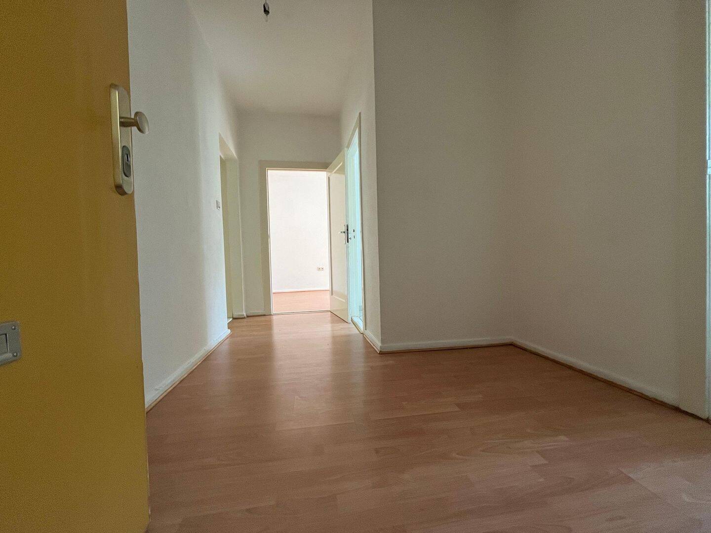 Helle 2-Zimmer-Wohnung mit Balkon und EBK - UNIT 03 – Berlin – Vorschaubild 3