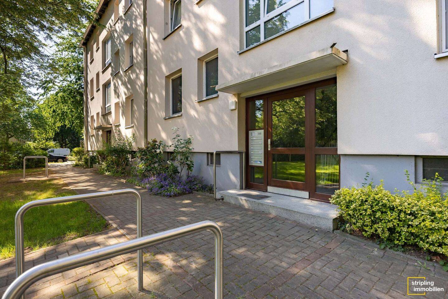 Bremen - Neu-Schwachhausen | Bezugsfreie 2-Zimmer-Wohnung in begehrter Lage – Bremen – Vorschaubild 2