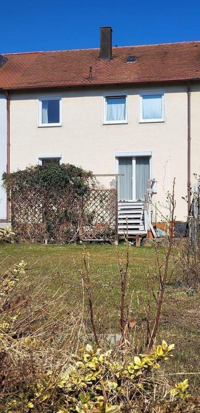 Schön renoviertes RMH mit Garten in Regensburg – Regensburg – Bild 1 von 9
