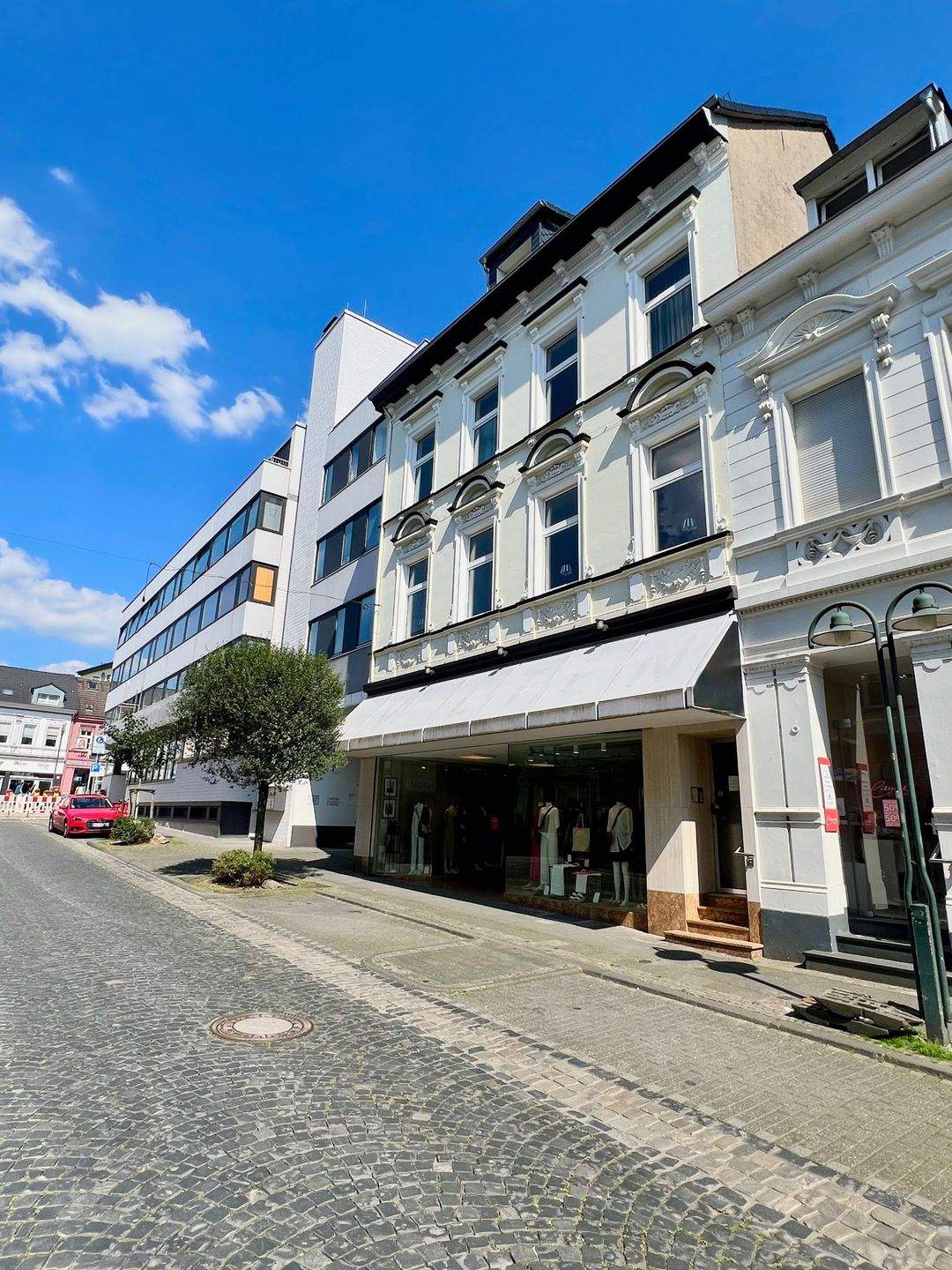 Wohn- und Geschäftshaus aus der Gründerzeit in bester Lage von Solingen Ohligs – Solingen – Bild 1 von 9