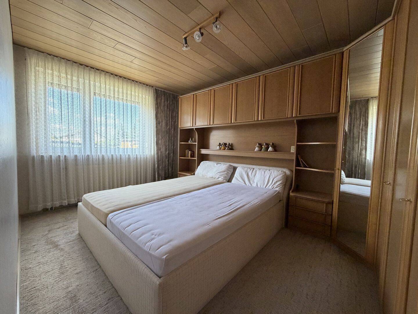 Wohnen auf einer Ebene - Familienfreundlicher Bungalow mit Sauna, Glasfaser und überdachter Terrasse – Wolfsburg – Vorschaubild 9