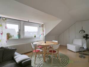 (EF1368_M) Kassel-Stadt: Harleshausen, möblierte Wohnung in freistehendem Haus mit Garten