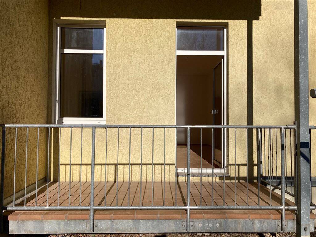 WOHNUNG GESUCHT? ...3 Zimmer + Balkon + Stellplatz + Aufzug im Haus :) – Chemnitz – Vorschaubild 5