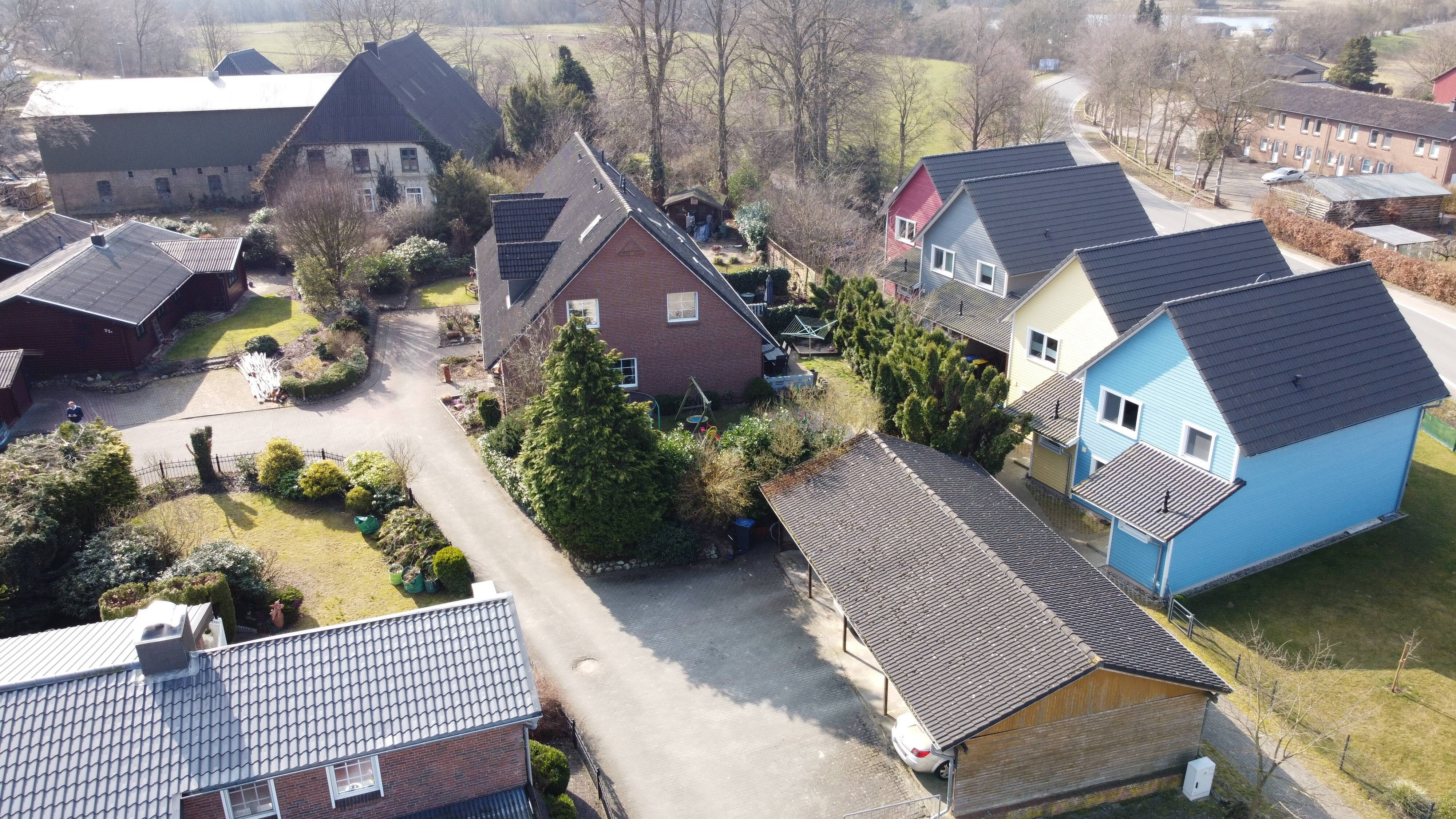 Attraktives Reihenhaus-Ensemble in Brekendorf mit 2 REH und 1 RMH mit Vierer-Carport – Brekendorf – Vorschaubild 4