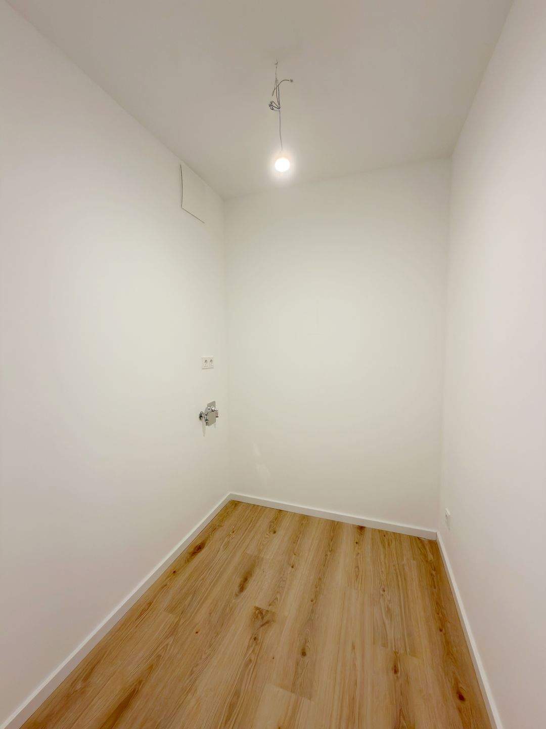 Exklusive 2-Zimmer-Neubauwohnung mit hochwertiger Ausstattung ~ Erstbezug ~ Tiefgarage ~ Aufzug ~ Sofortbezug – Nürnberg – Vorschaubild 7