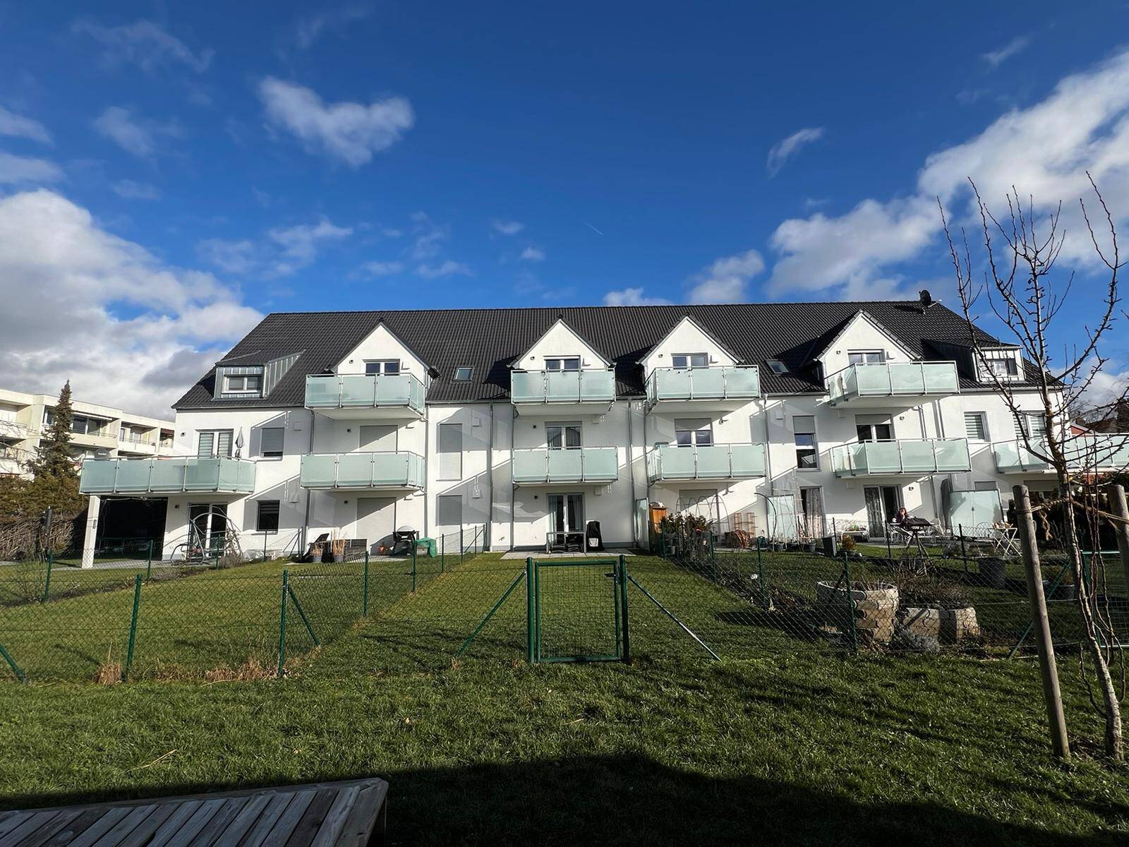 Ihr neues Zuhause: Stilvolle 3-Zimmer-Wohnung in Lechhausens Toplage – Augsburg – Bild 1 von 9