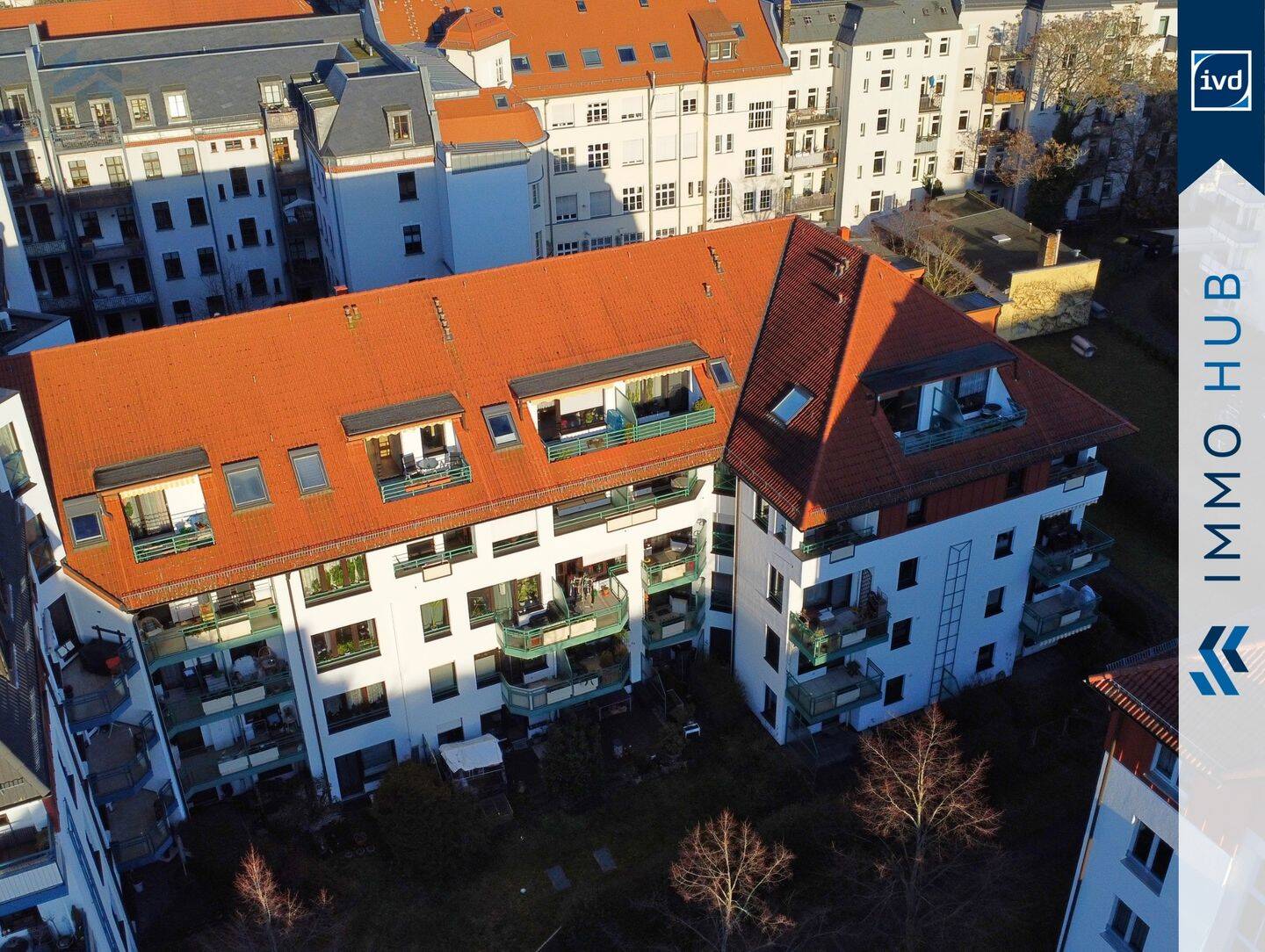 ++ Süd-West Balkon, Aufzug, Abstellkammer! Ruhige Dachgeschosswohnung nahe dem Karl-Heine-Kanal ++