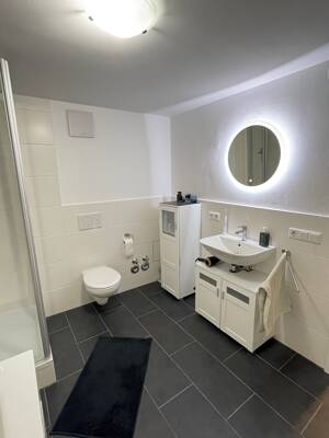 Helle und geräumige 2-Zimmer-Wohnung in Würzburg – 97078 Würzburg – Vorschaubild 9