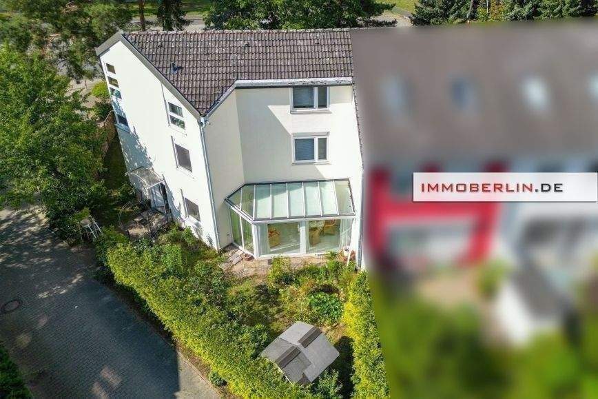 IMMOBERLIN.DE - Sehr angenehmes Reihenendhaus mit Wintergarten & Garage bei der Havel – Berlin – Bild 1 von 9