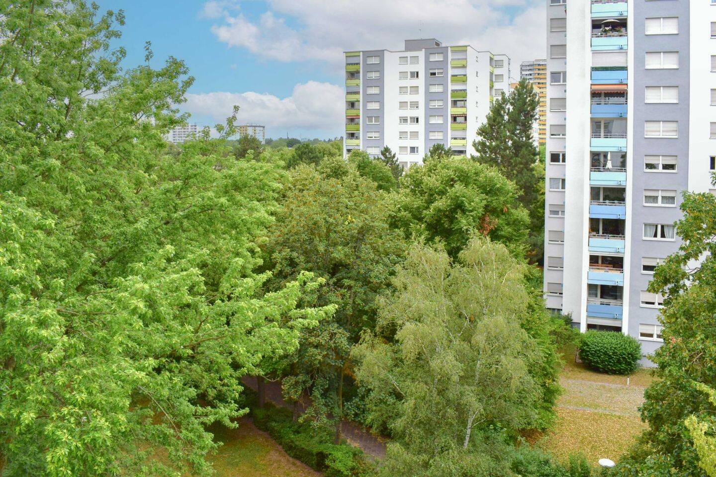 Renovieren und Wohlfühlen: Eigentumswohnung mit Loggia nahe den Vogelstang-Seen mit Stellplatz – Mannheim – Vorschaubild 9