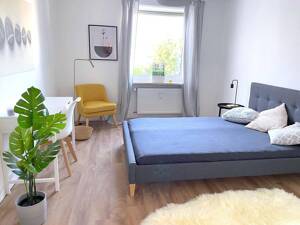 1a Kapitalanlage! Komplett sanierte und möblierte 3 Zimmer Wohnung – 80689 München – Vorschaubild 2