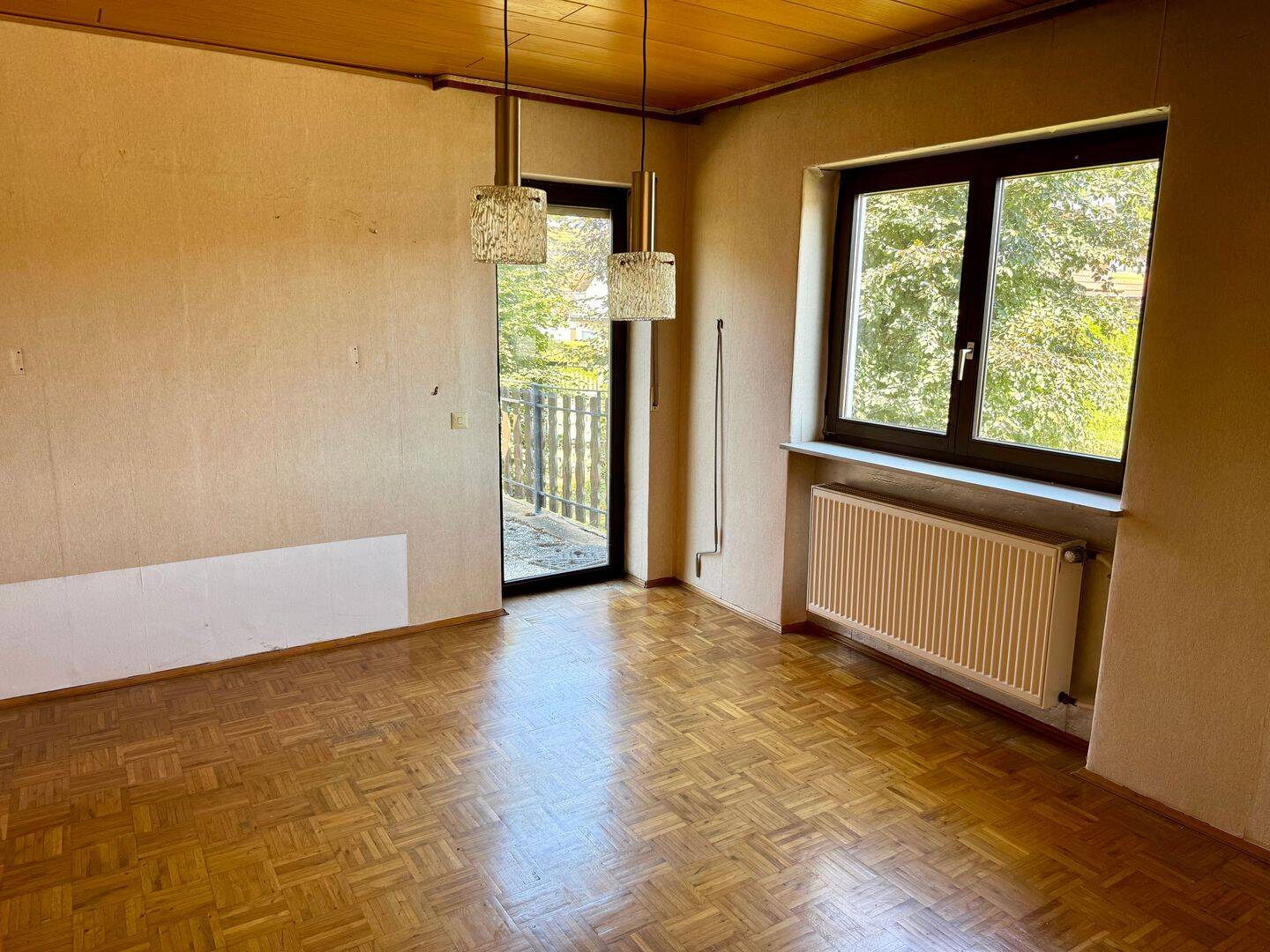 Familienfreundliches Einfamilienhaus mit großem Grundstück und Doppelgarage von privat – Gau-Bickelheim – Vorschaubild 4