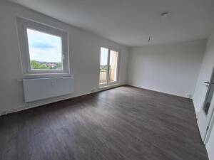 **Wohnglück auf 2 Zimmern - frisch saniert u. mit Balkon** – 39128 Magdeburg – Vorschaubild 2