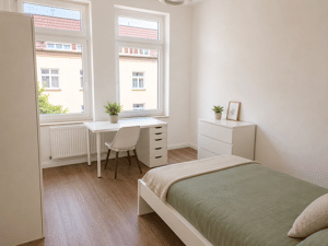 Möbliertes Zimmer in Frauen-WG nur für Frauen - Erstbezug nach Komplettsanierung – 21075 Hamburg – Vorschaubild 2
