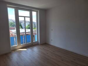 lichtdurchflutete 2 Raumwohnung mit EBK und Balkon – 9126 Chemnitz – Vorschaubild 5