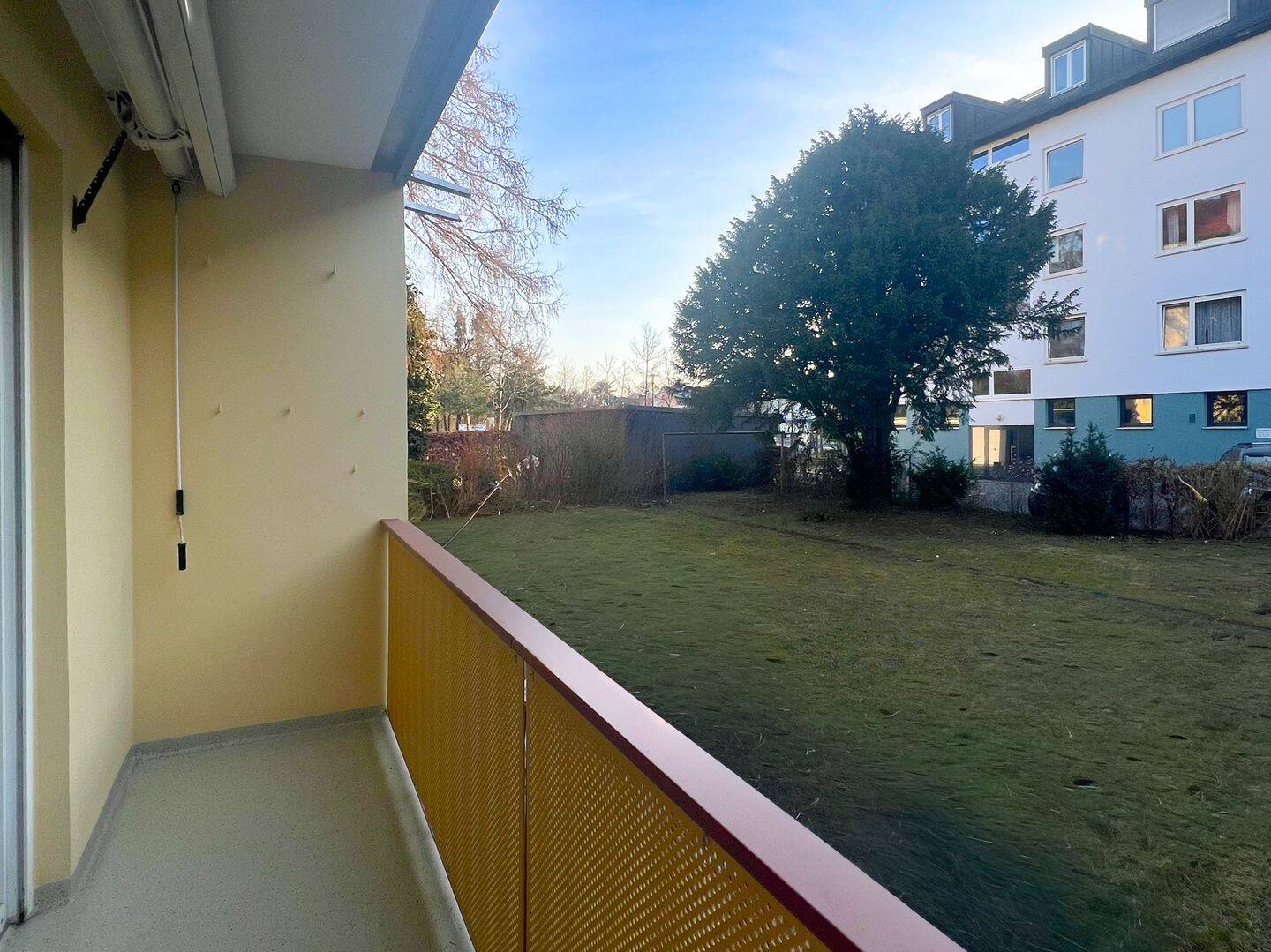 Bezugsfreie Wohnung mit großem Potenzial - ideal für Familien oder Kapitalanleger – München – Vorschaubild 5