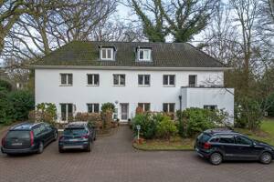 Historisches Herrenhaus im Stil klassischer Rotklinkerarchitektur mit Nebengebäude – 22609 Hamburg – Vorschaubild 9
