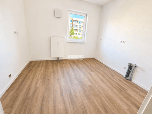 antaris Immobilien GmbH **Ihr neues Zuhause: Helle 4-Zimmer-Wohnung mit Terrasse** – 99085 Erfurt – Vorschaubild 4