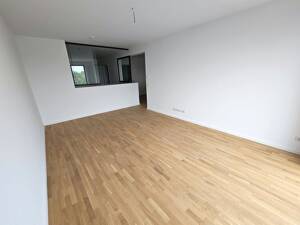 Außergewöhnliche 3-Zimmerwohnung im Denkmal | Design-Schlafzimmer mit Glaselementen | Walk-In-Dusche