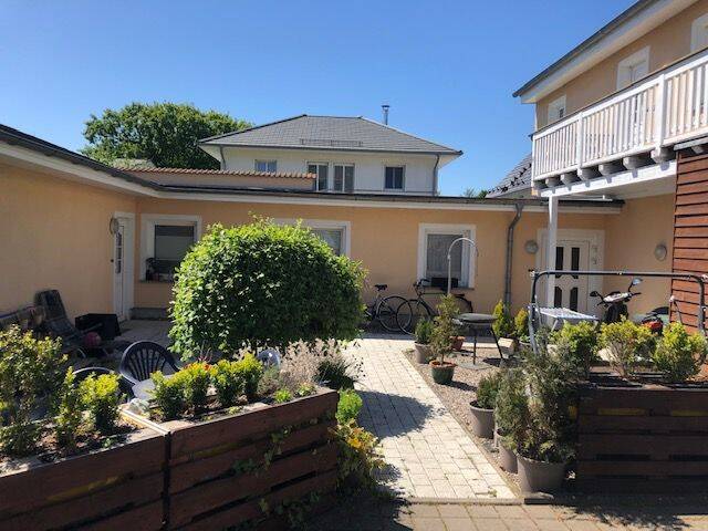 Sehr schöne Etagenwohnung mit Balkonterrasse 1. OG