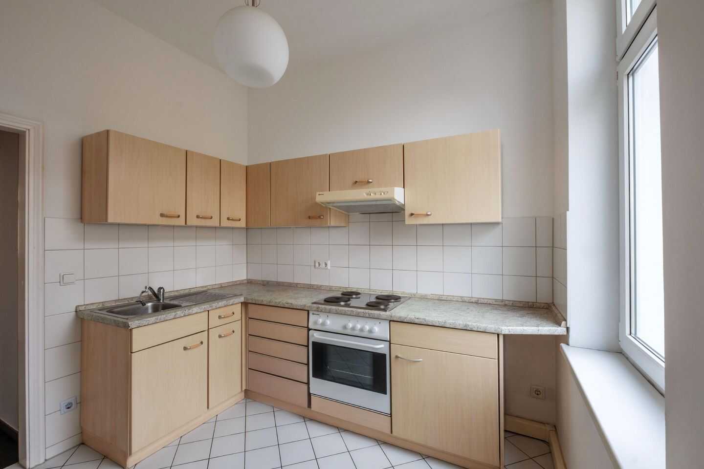 Helle 2-Zimmer-Altbauwohnung mit Balkon in der Nähe zum Boxhagener Platz – Berlin – Vorschaubild 6