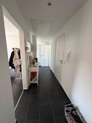 Gemütliche 2,5-Zimmer-Wohnung mit Dachterrasse, Herkulesblick & Stellplatz in bevorzugter Wohnlage! – 34128 Kassel – Vorschaubild 6