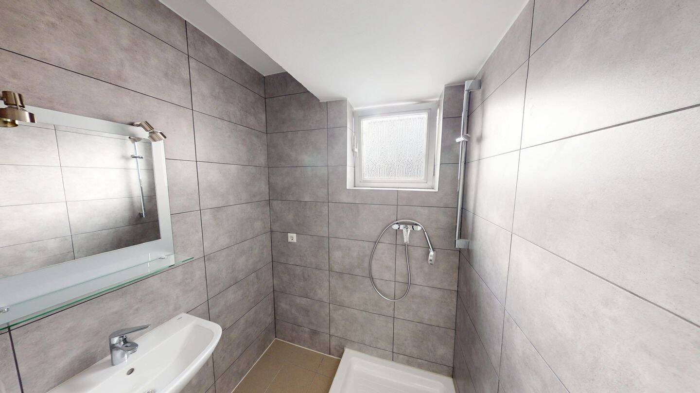 Koffer auspacken, fertig: Moderne Wohnung im Herzen Kölns – Köln – Vorschaubild 8