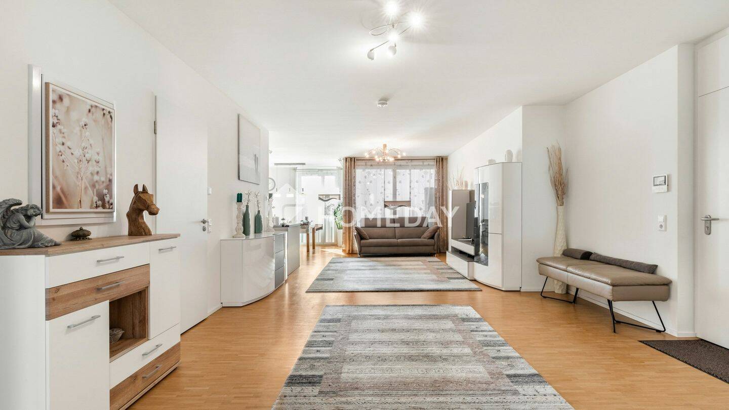 Stilvolle Drei-Zimmer-Wohnung mit Loggia und durchdachtem Grundriss in moderner Wohnanlage