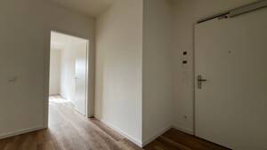 3-Zimmer-Wohnung mit Westbalkon und Einbauküche - mehrere Erstbezüge! – 13585 Berlin – Vorschaubild 5