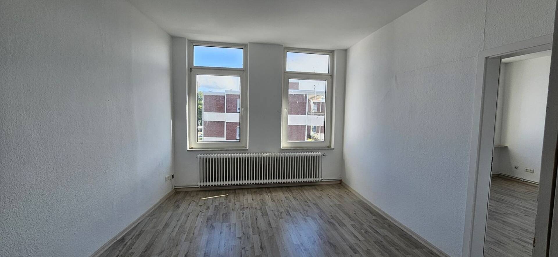Dachgeschosswohnung in 26382 Wilhelmshaven mit 110 m² kaufen