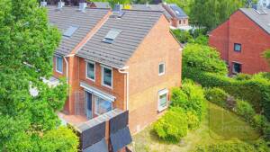 Platzwunder - Teilsaniertes Endreihenhaus mit eigener Garage und Raum zum Leben – 22147 Hamburg – Vorschaubild 2