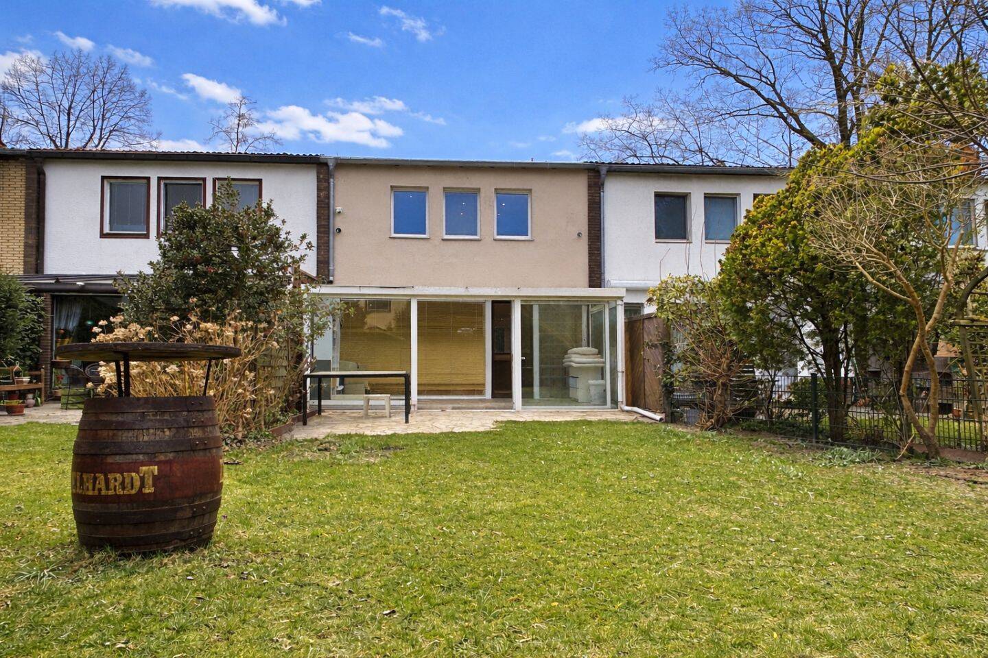 Saniert und bezugsfrei: Reihenmittelhaus mit 3,5 Zimmern in der Finnenhaussiedlung, Berlin-Kladow – Berlin – Vorschaubild 2