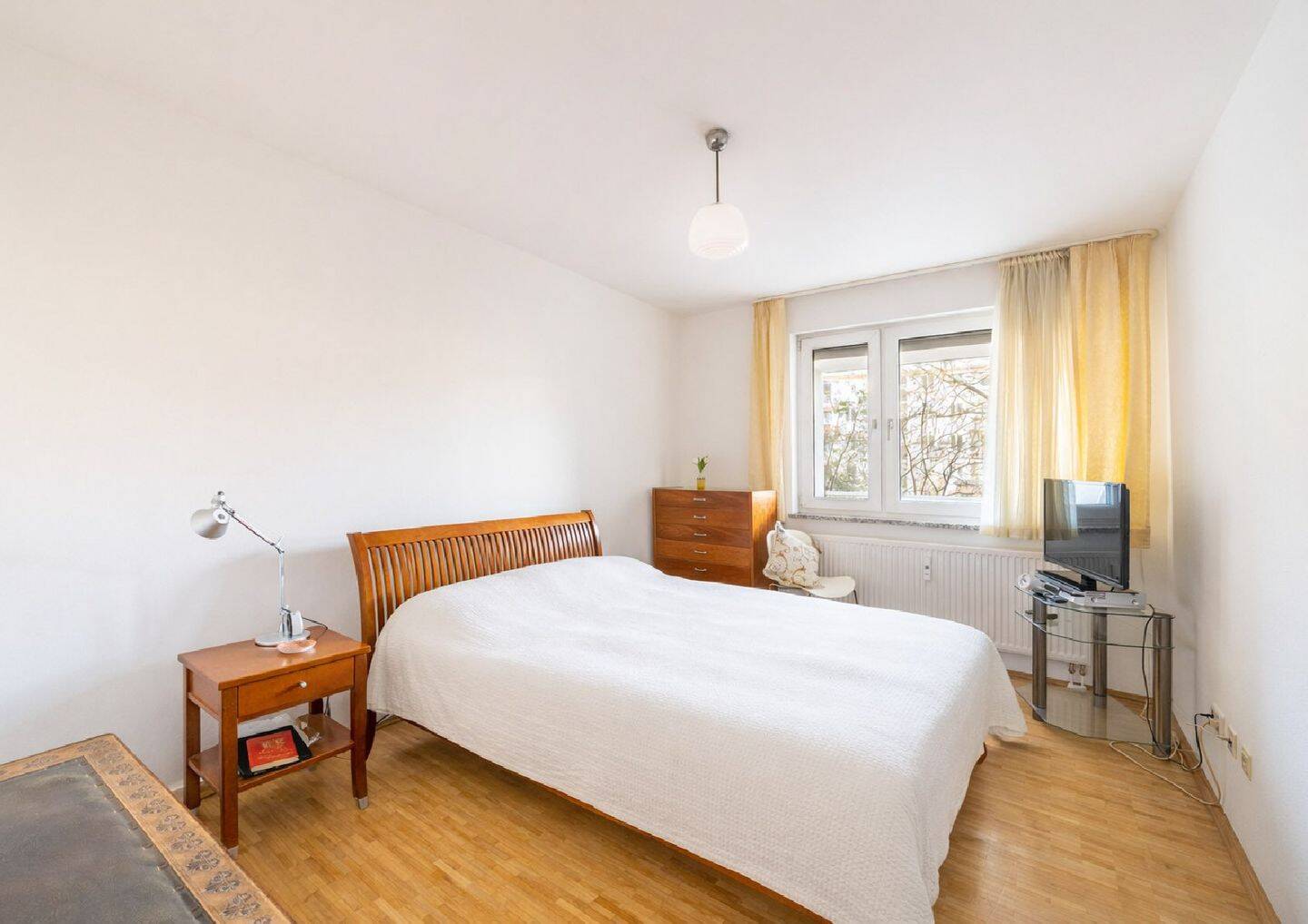 AIGNER - Charmante 3-Zimmer Wohnung in zentraler Lage mit Blick ins Grüne – München – Vorschaubild 5