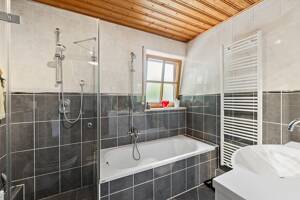 Modernisiertes Quattrohaus mit sehr großem Süd-Garten - ideal für Paare oder Familien mit Kindern – 81249 München – Vorschaubild 8