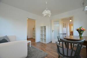 Modern möblierte Einliegerwohnung mit separatem Eingang in Bad Cannstatt – 70374 Stuttgart – Vorschaubild 6