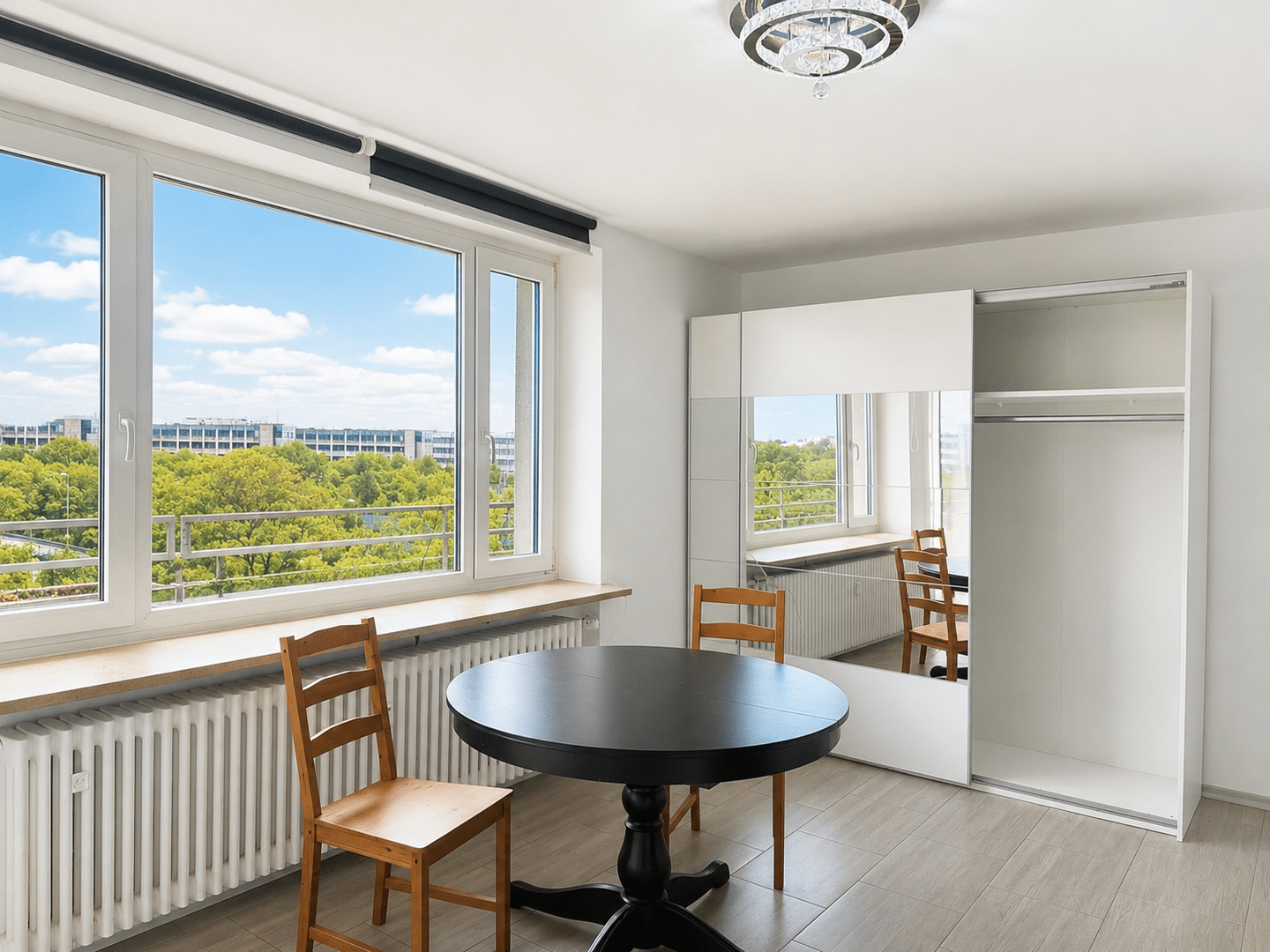 Charmante 1,5 Zimmerwohnung mit Alpenblick in bester Lage München-Neuperlach