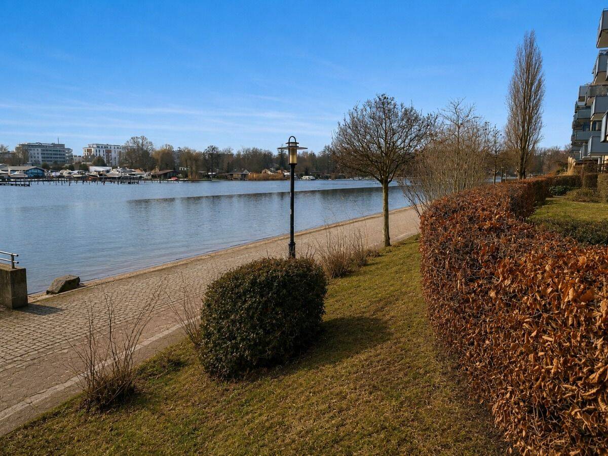 Sonnige 2-Zimmer-Whg. mit Wasserblick und Balkon, TG-Stellplatz vorhanden, in Berlin-Köpenick – Berlin – Vorschaubild 3