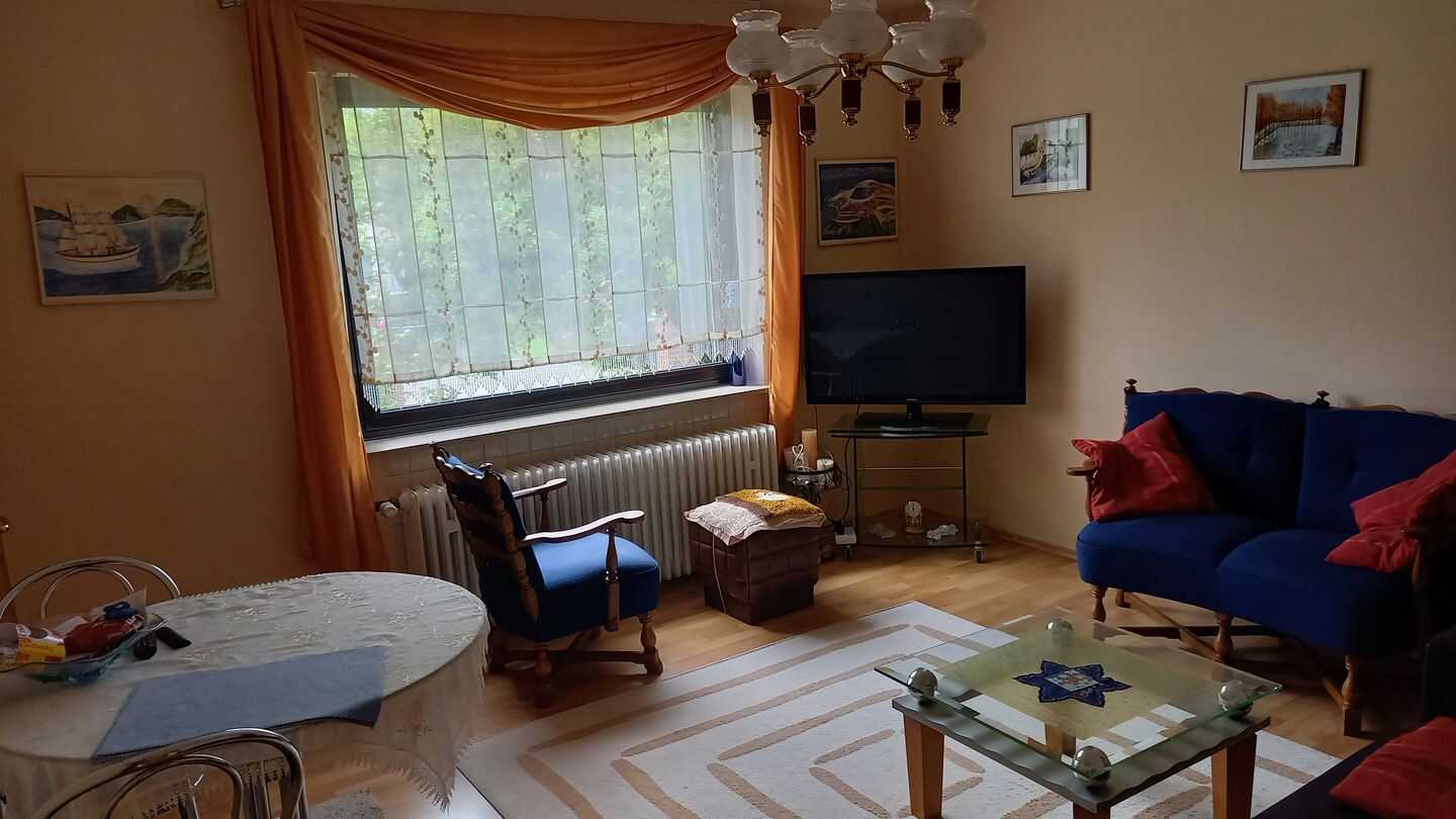 Einfamilienhaus in Gütersloh / Spexard mit zwei Wohneinheiten – Gütersloh – Vorschaubild 2